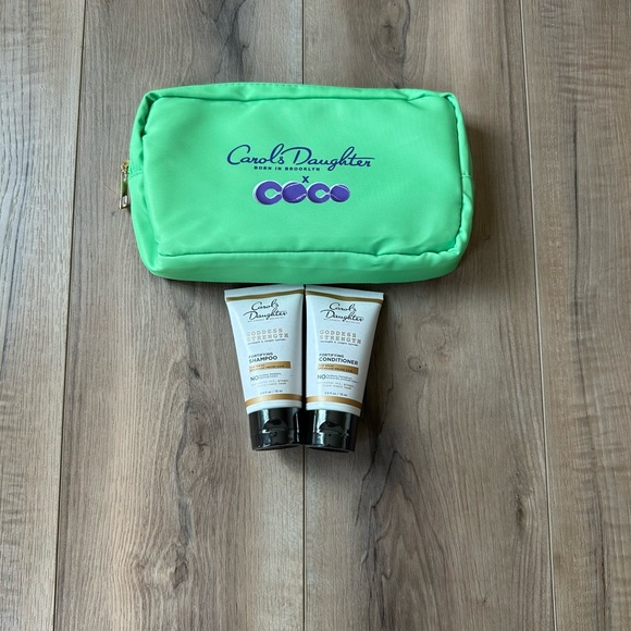 Carol's Daughter Green Cosmetic Bag & Shampoo and Conditioner Bundle! Brand New! - Picture 1 of 4